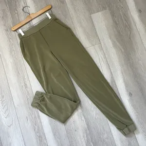 Lululemon Softstreme Pants relaxed high rise womens Green (size 2) travel lounge thumbnail 3