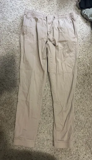 Gap Khaki Pants thumbnail 1