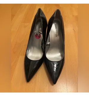 NEW Marc Fisher Black pointed Toe Glitter Pump Patent Leather thumbnail 2
