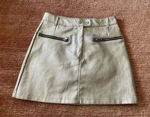 Jolie & Joy SILVER METALLIC FAUX LEATHER MINI SKIRT Size M thumbnail 1