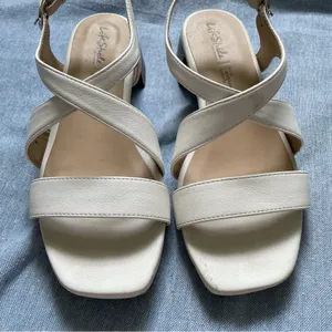 Life Stride Jordan Strappy Sandals Size 6W Wide Width White thumbnail 3