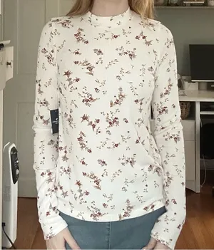 Abercrombie & Fitch Floral Long Sleeve Top thumbnail 1