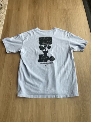 Oversized Nike Tee  thumbnail 2