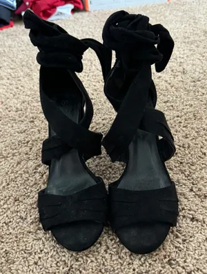 Lulus Suede Black Heels thumbnail 1