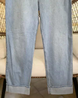 Hollister Light Wash Ultra High Rise Cuffed Dad Jeans Size 9R W29 thumbnail 4