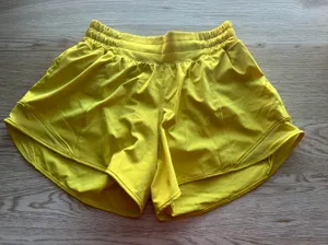 Lululemon Hotty Hot Shorts 4” thumbnail 2