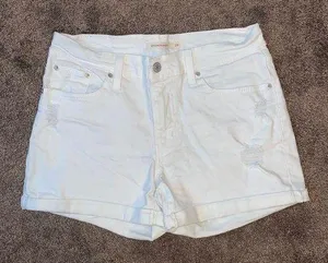 Levi’s White Jean Shorts thumbnail 1