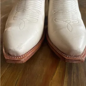 Tecovas White Size 7.5 thumbnail 4
