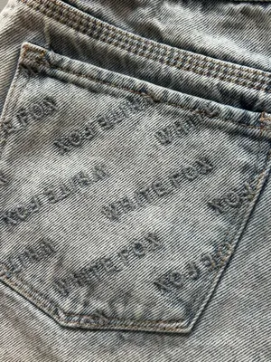 White Fox On A Mission Denim Shorts Washed Blue Size Medium Cut Offs Distressed thumbnail 6