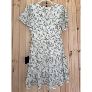 NWT Lulus So True White Floral Print Tiered Short Sleeve Mini Dress Casual Sz L thumbnail 5