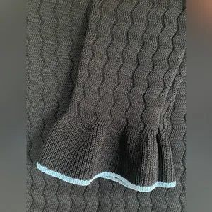 Elegant sweater Black Size L thumbnail 4