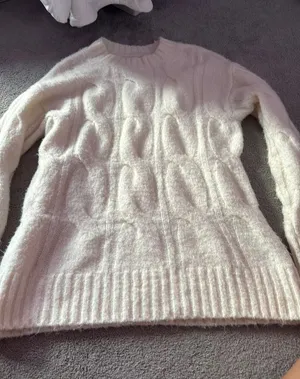 Cream American Eagle Sweater thumbnail 1