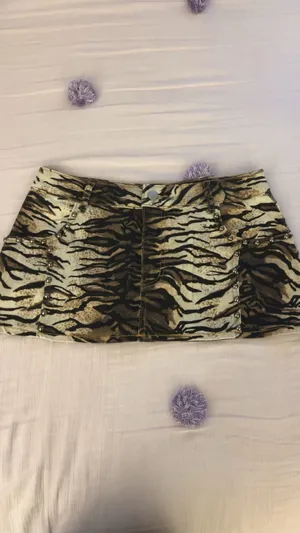 Amazon mini skirt  thumbnail 4