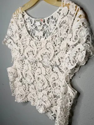 Vivid Collection of New York Sheer Lace Top thumbnail 2