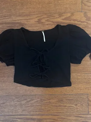 Free People Kitty Tee Black Cropped Puff Sleeve Tiered Tie-Front Closure Size XS thumbnail 11