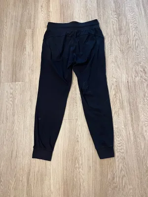 lululemon joggers  thumbnail 3