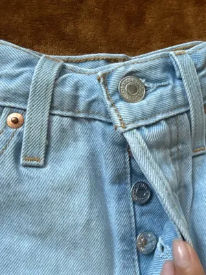 Levi’s 501 Button Fly Cotton High-Rise Denim Shorts Ojai Top Size 26 thumbnail 4