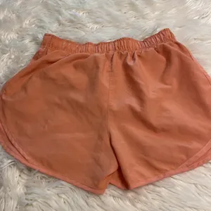 Dri-Fit Nike shorts size S excellent condition thumbnail 6