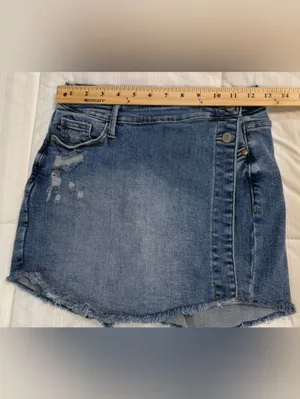 Judy Blue Dark Blue Distressed Denim Skort Size Small thumbnail 6