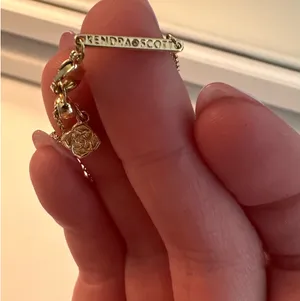 Kendra Scott Necklace Gold heart thumbnail 4