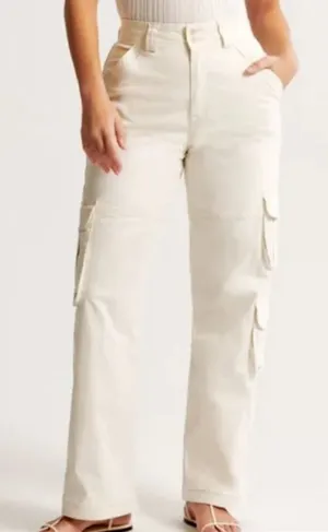 Abercrombie Relaxed Curve Love Cargo Pants thumbnail 1