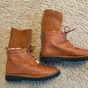 Tan Faux Leather Lace Up Ankle Boots with Ribbed Knit Sock‎ Cuff size 5 Lining thumbnail 4