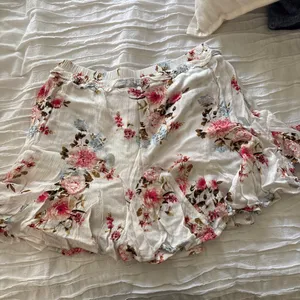 2Bella Floral skort thumbnail 2