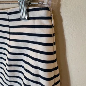 Zara Navy White Striped Ruffle Hem High Waisted Shorts Size Small‎ thumbnail 3