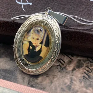 Audrey Hepburn Photo Locket Necklace Vintage Silver Oval Pendant 18” Chain thumbnail 9