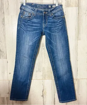 MISS ME Distressed Fleur de lis Rhinestones Low Rise Skinny Jeans Size 27 thumbnail 2