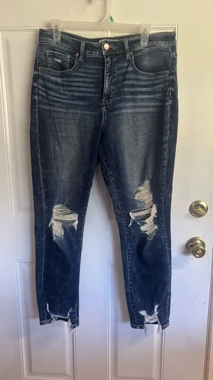 30 x 28 BKE Ellie High Rise Distressed/Ripped dark wash Mom Jean thumbnail 1