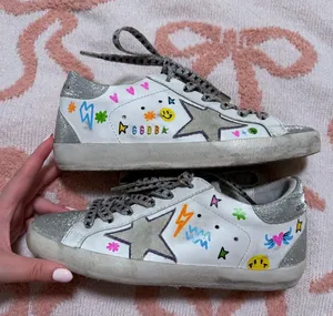 Golden Goose  thumbnail 1