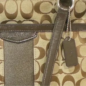 Coach Signature Jacquard Shoulder Handbag Logo Brown Bag Charm Classic Tote thumbnail 2