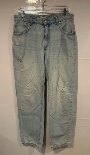 Light Wash Distressed Cotton On Straight-Leg Jeans‎ thumbnail 1