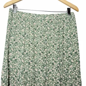 American Eagle Women's L Green Ditsy Floral Tiered Maxi Skirt Cottagecore Boho thumbnail 4