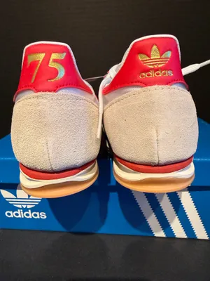 Women’s Adidas SL 72 OG size 8W thumbnail 4