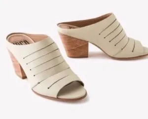 FORTRESS OF INCA Gaby‎ Ivory Leather Mules Heels Sandals thumbnail 1