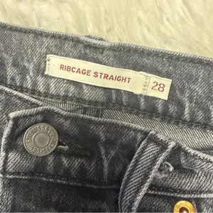 Levi's Ribcage Straight Jeans Gray Button Fly High Rise 28 / 6 Denim thumbnail 7