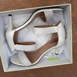 Style&co Women's Phillys Two-Piece Evening Sandals white silver sz 7.5 thumbnail 2