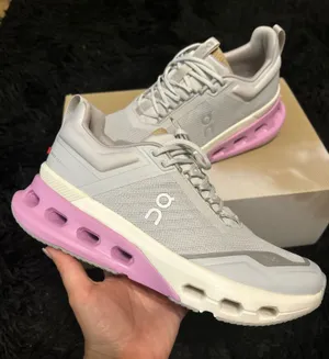 ON CLOUDNOVA X athletic training running shoes sneakers women’s 7.5 new thumbnail 1
