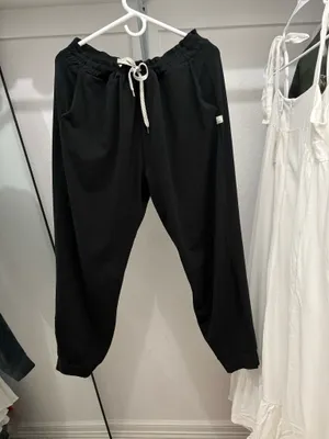 Vuori Performance Jogger in black, size XXL. . #athletic #activewear thumbnail 5