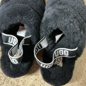 UGG Fluff Yeah Slingback Slide Sandal Womens 7 Black Sheepskin Slipper 1095119 thumbnail 4