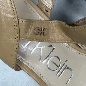 Calvin Klein Tan Leather Pointed Toe Slingback Asymmetrical Strap Heels 9.5‎ thumbnail 4