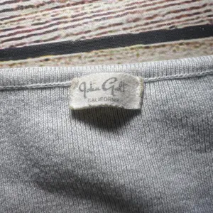 John Galt Brandy Melville‎ Gray Button Front Cropped Cardigan Sweater Womens S thumbnail 5
