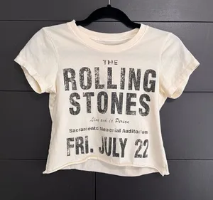 ROLLING STONES X PEOPLE OF LEISURE Women’s Rock Band Baby Tee Sz XS EUC thumbnail 1