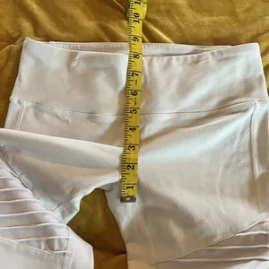 Alo white leggings size Small full length Moto Style And Details thumbnail 6
