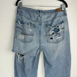 American Eagle Womens 90s Straight Pride Jeans Sz 10 Distressed Light Wash thumbnail 12