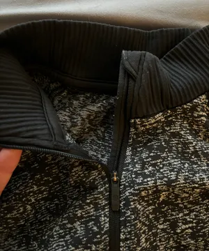 Lululemon Quarter-Zip Pullover thumbnail 2