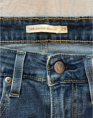 Levi’s High-Rise Bootcut Jeans 725 Women’s thumbnail 3