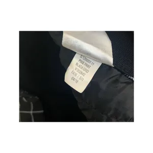 Women’s Old Navy Pixie Mid-Rise Plaid Checkered Capri Pants Black Grid Size 16 thumbnail 10